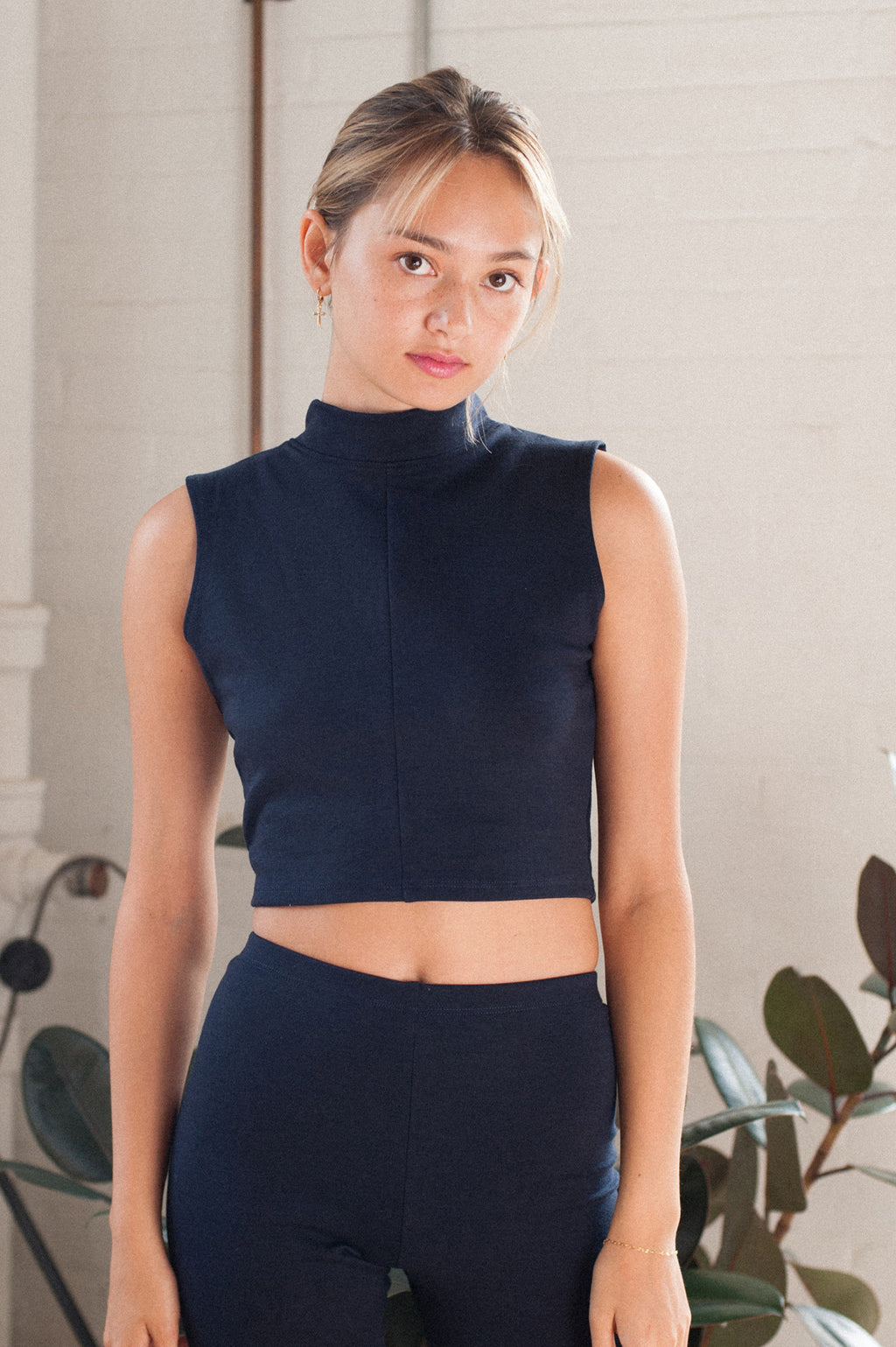 ROMEO MOCK NECK TOP - Navy